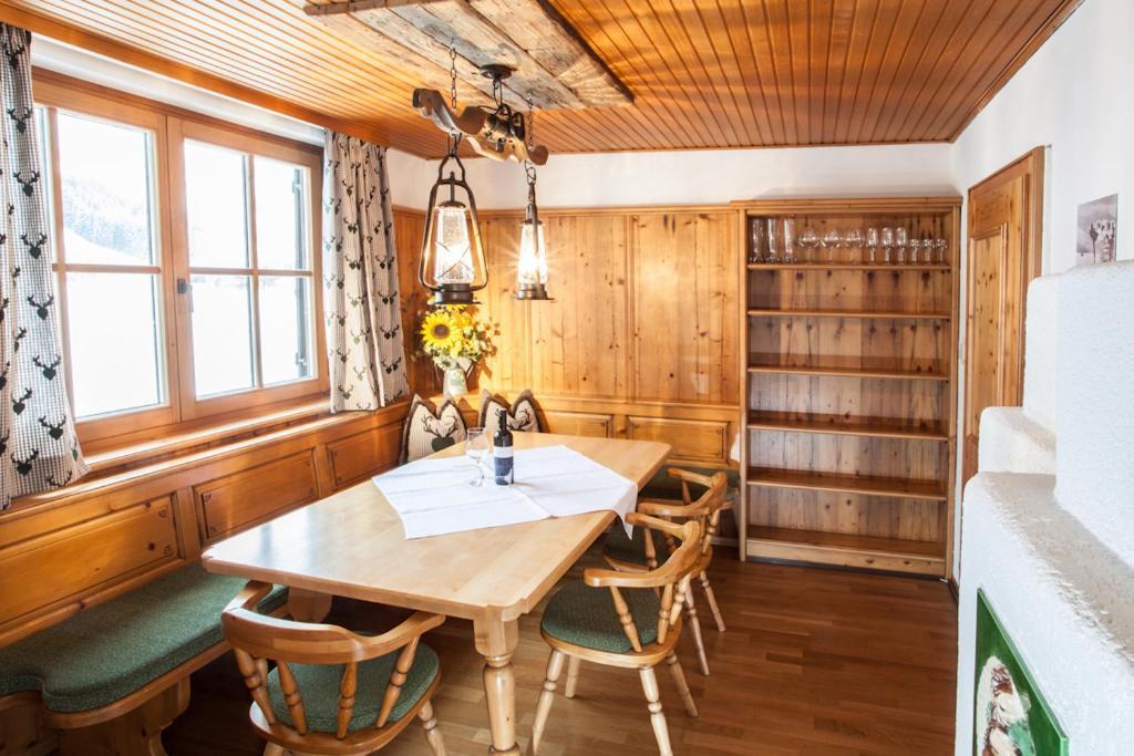 Chalet Appartement Alpenherz Saalbach-Hinterglemm Quarto foto