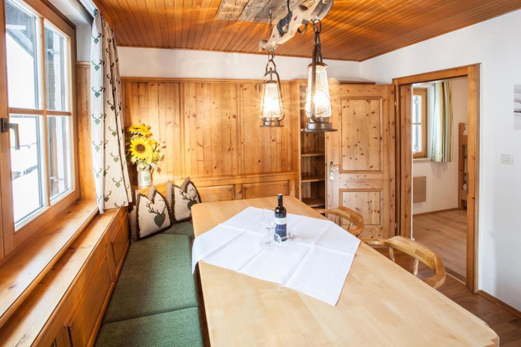Chalet Appartement Alpenherz Saalbach-Hinterglemm Quarto foto